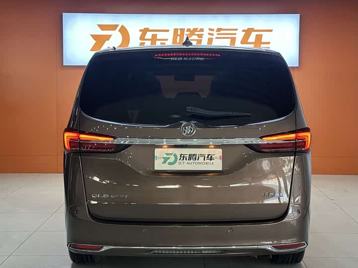 Фото 5 - Buick GL8 ES