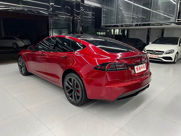 Фото 6 - Tesla Model S