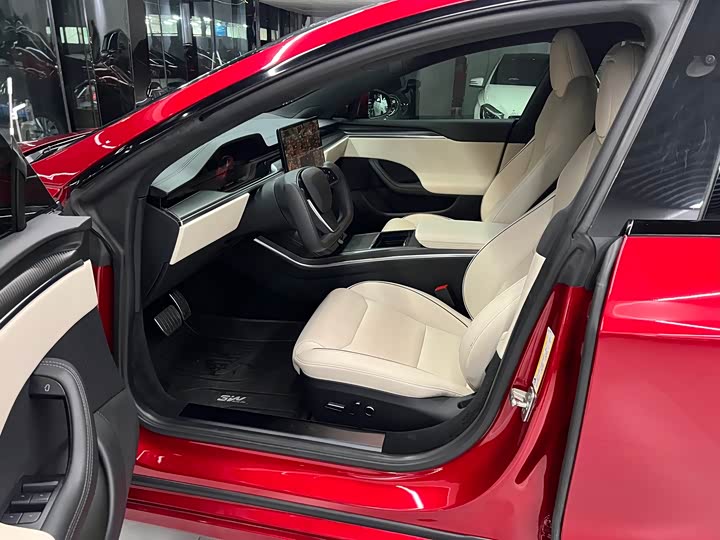 Фото 8 - Tesla Model S