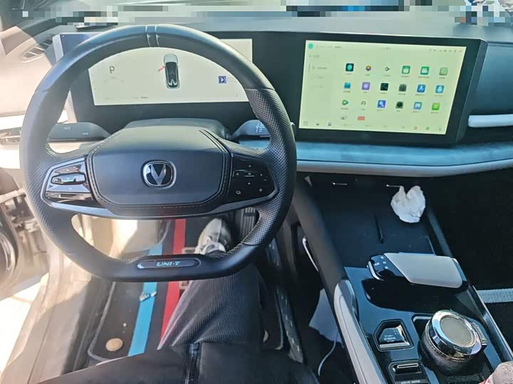 Фото 3 - Changan UNI-T