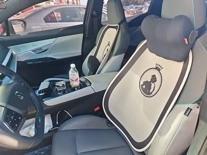 Фото 8 - Changan UNI-T