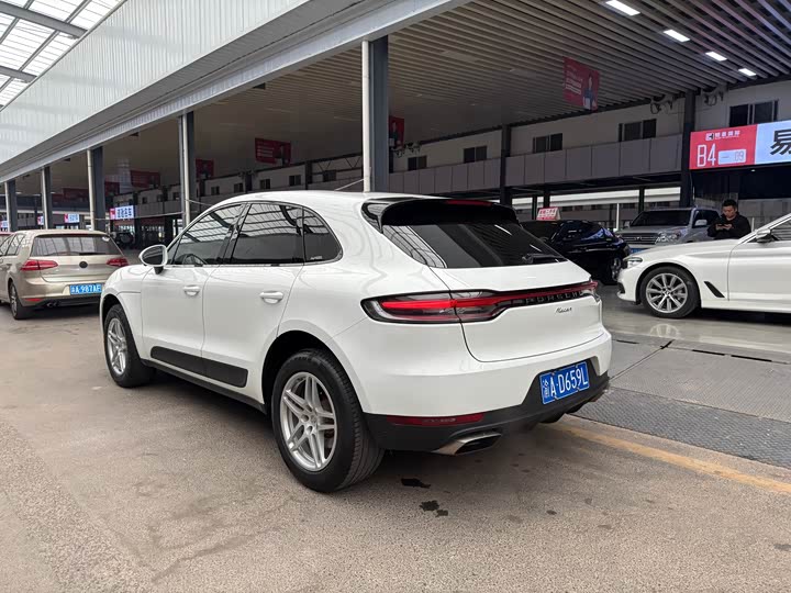 Фото 21 - Porsche Macan