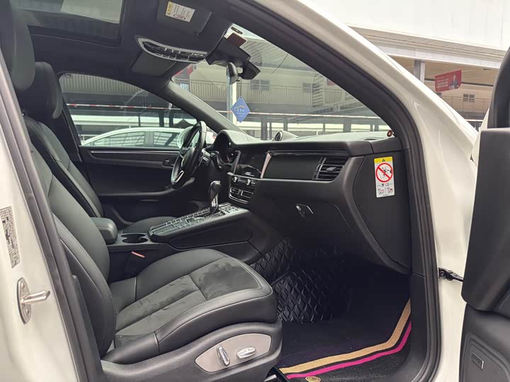 Фото 24 - Porsche Macan