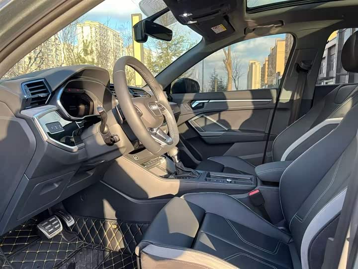 Фото 5 - Audi Q3