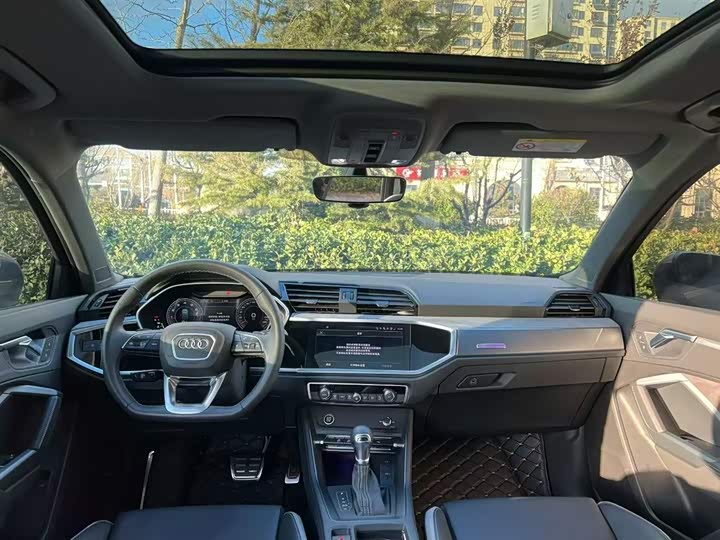 Фото 6 - Audi Q3