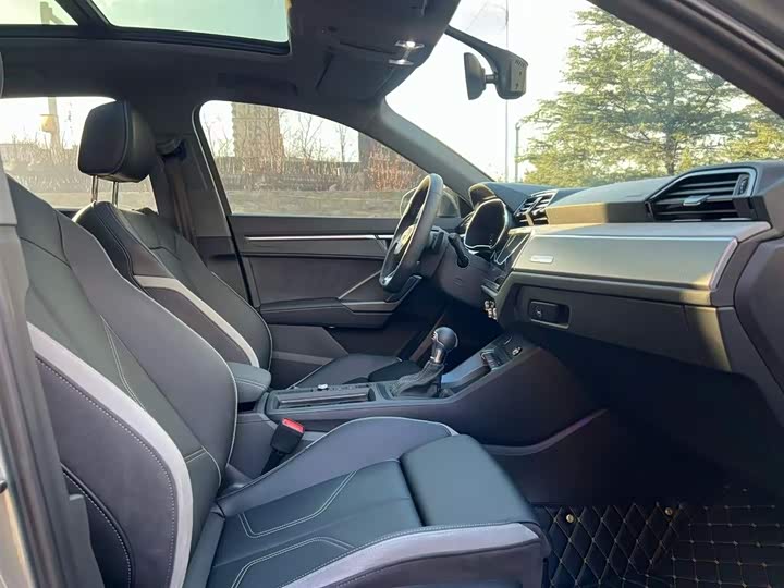 Фото 9 - Audi Q3