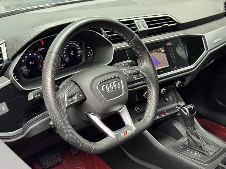 Фото 16 - Audi Q3 Sportback