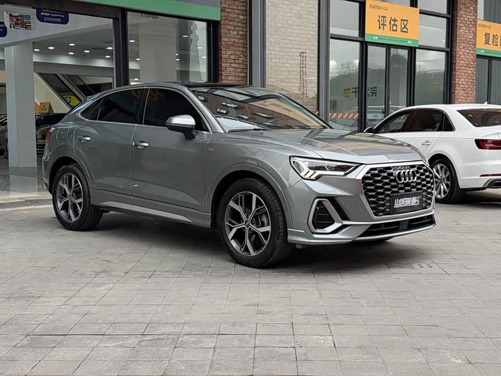 Фото 3 - Audi Q3 Sportback