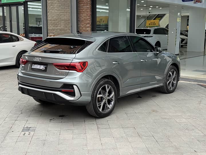 Фото 6 - Audi Q3 Sportback