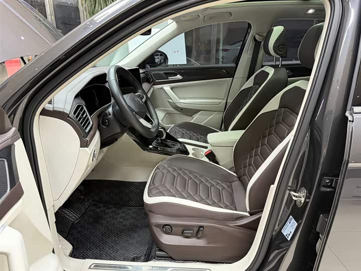 Фото 16 - Volkswagen Tayron