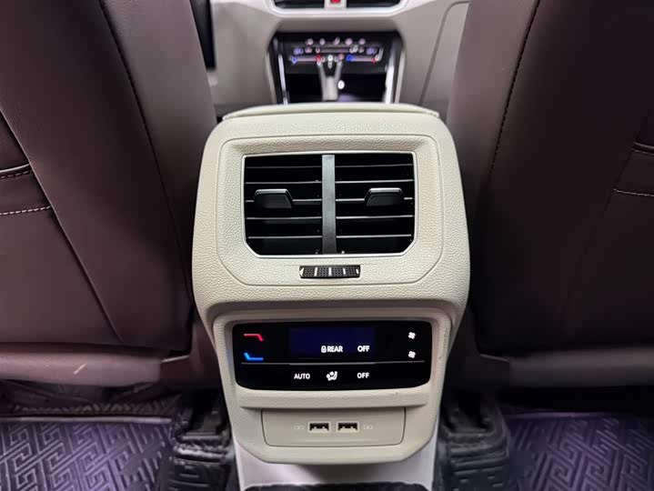 Фото 19 - Volkswagen Tayron