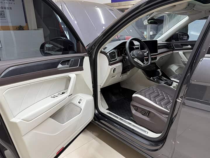 Фото 8 - Volkswagen Tayron