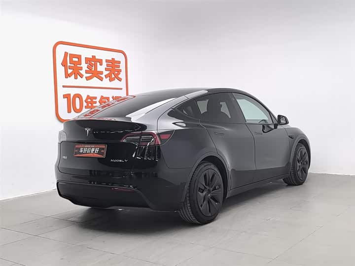 Фото 2 - Tesla Model Y