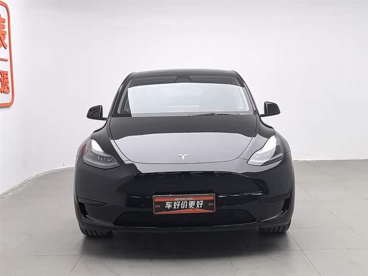 Фото 3 - Tesla Model Y