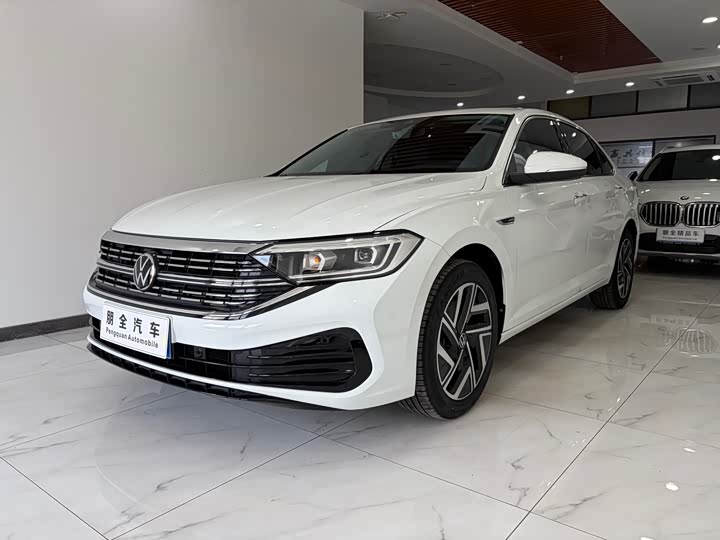 Фото 1 - Volkswagen Sagitar L