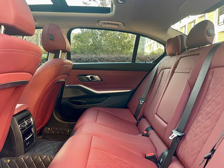 Фото 12 - BMW i3