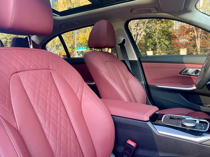 Фото 13 - BMW i3