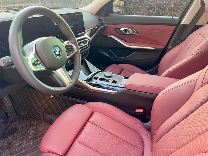 Фото 15 - BMW i3