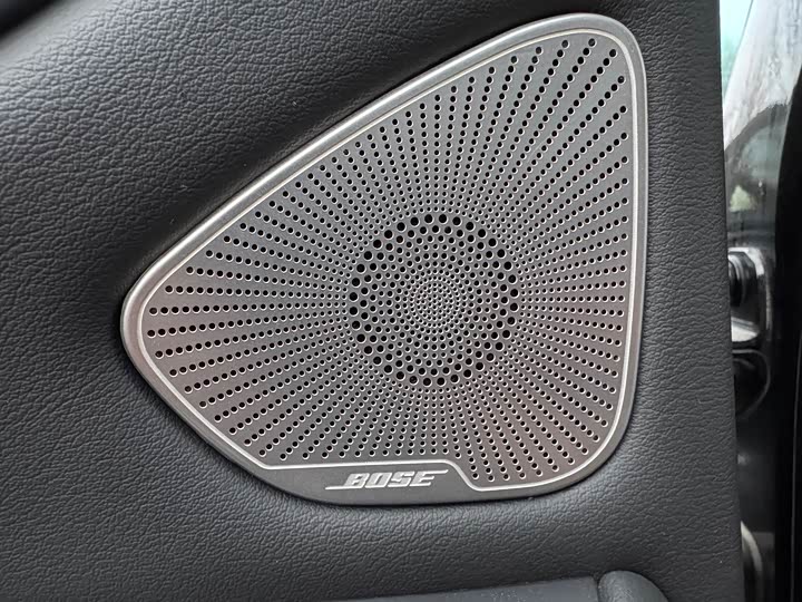 Фото 12 - Buick Enclave