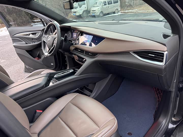 Фото 17 - Buick Enclave