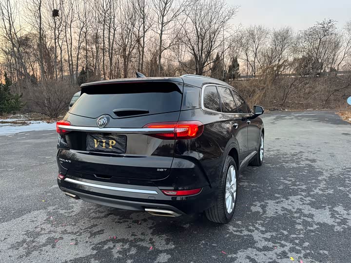 Фото 27 - Buick Enclave