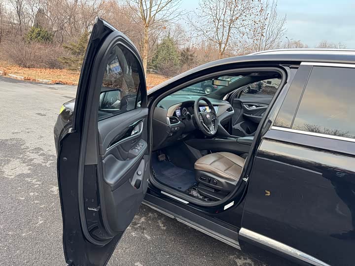 Фото 8 - Buick Enclave