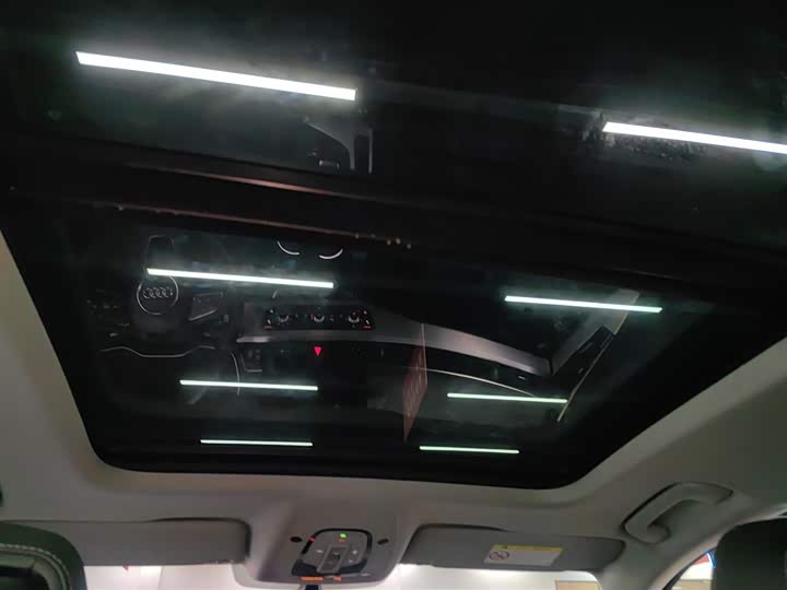 Фото 18 - Audi A4L