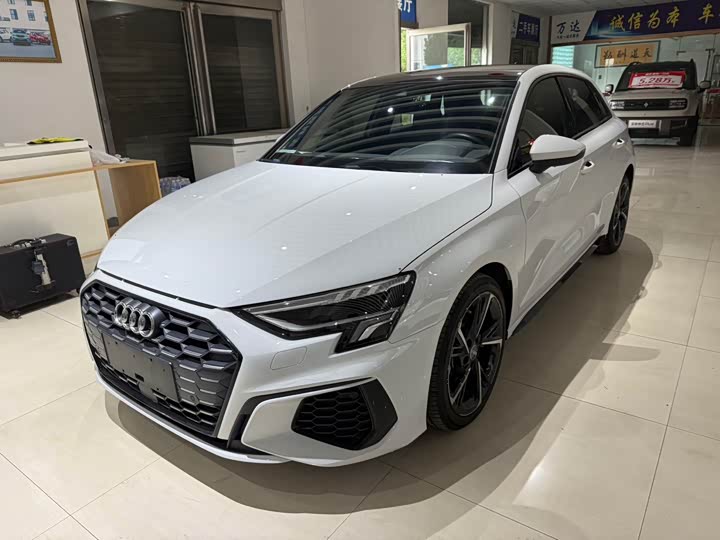 Фото 1 - Audi A3