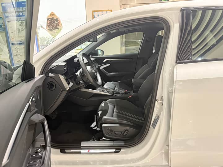 Фото 10 - Audi A3