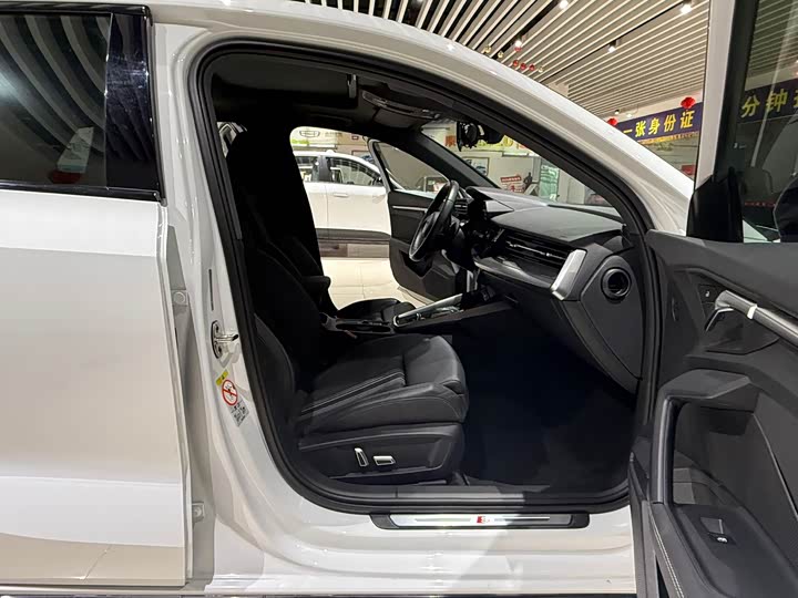 Фото 12 - Audi A3