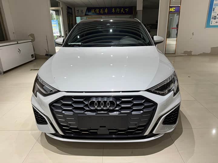 Фото 2 - Audi A3