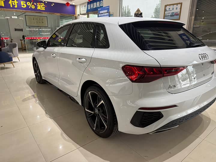 Фото 5 - Audi A3