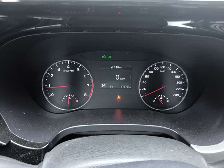 Фото 10 - Kia KX3