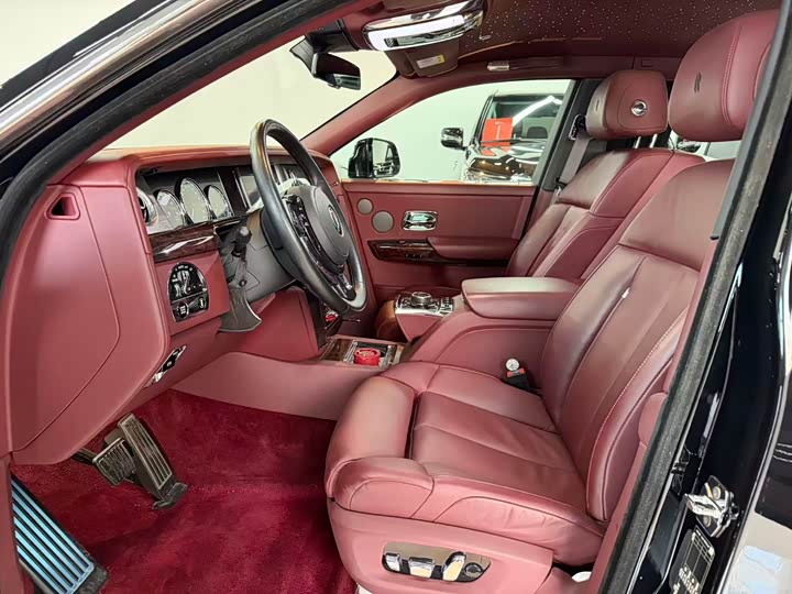 Фото 6 - Rolls-Royce Phantom