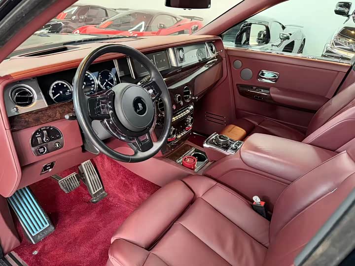 Фото 7 - Rolls-Royce Phantom