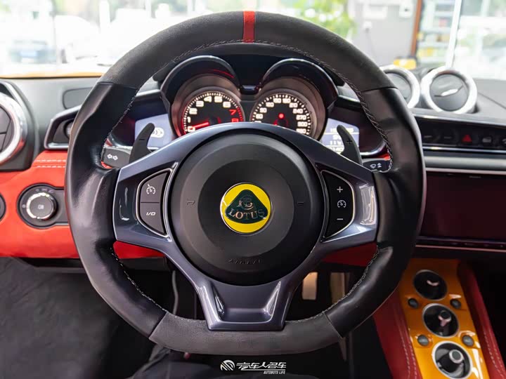 Фото 3 - Lotus Evora