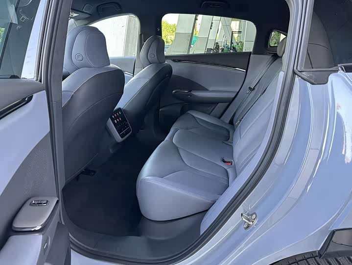 Фото 6 - XPeng G7