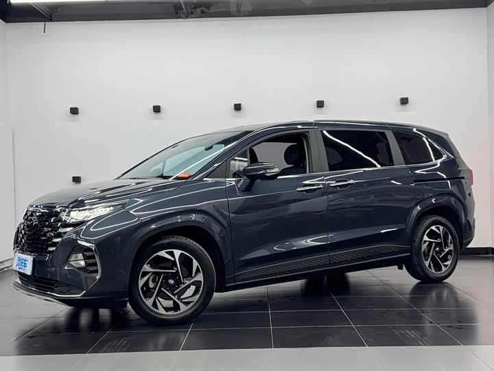 Фото 1 - Hyundai Custo