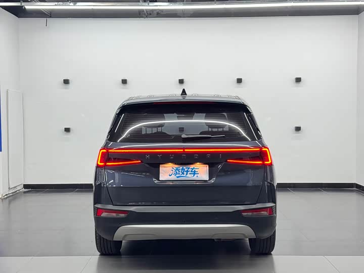 Фото 12 - Hyundai Custo