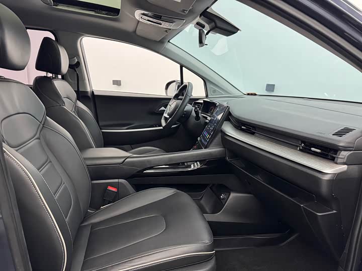 Фото 7 - Hyundai Custo