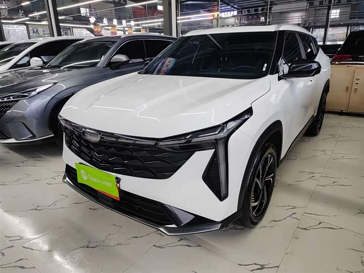 Фото 2 - Geely Atlas