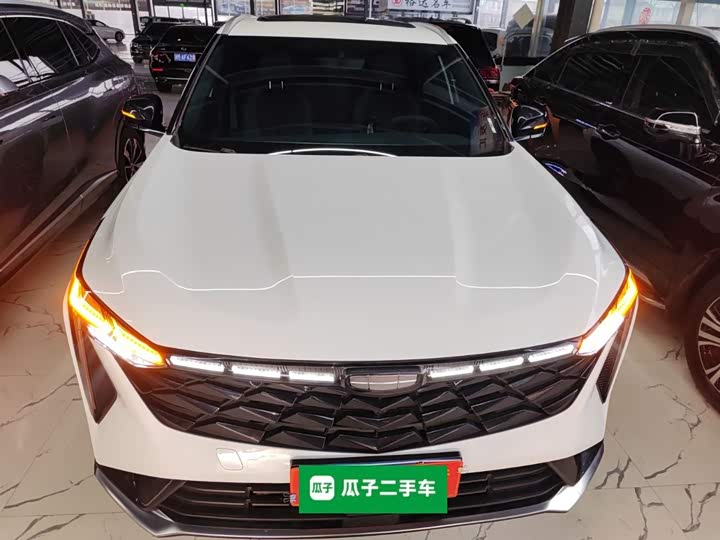 Фото 3 - Geely Atlas