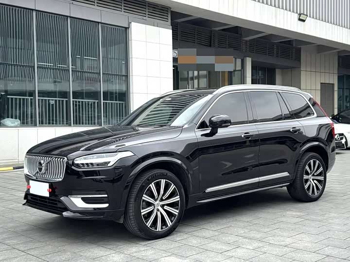 Фото 1 - Volvo XC90