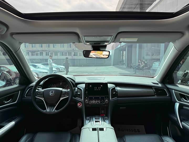 Фото 5 - Honda Avancier