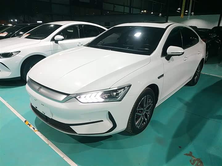 Фото 2 - BYD Qin Plus