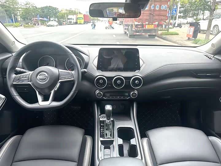 Фото 9 - Nissan Sylphy