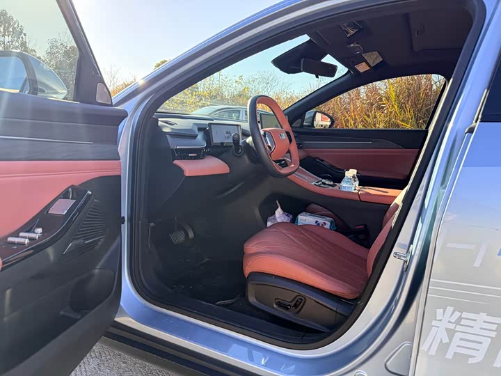 Фото 5 - Geely Galaxy L6