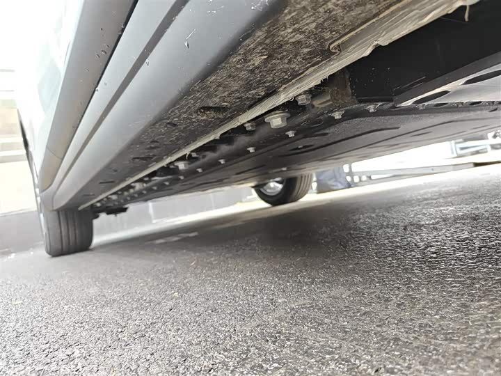 Фото 21 - Bestune 03