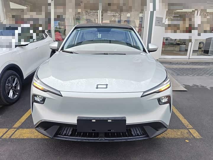 Фото 3 - Bestune 03