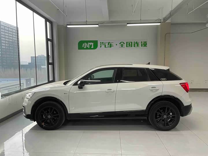 Фото 4 - Audi Q2L